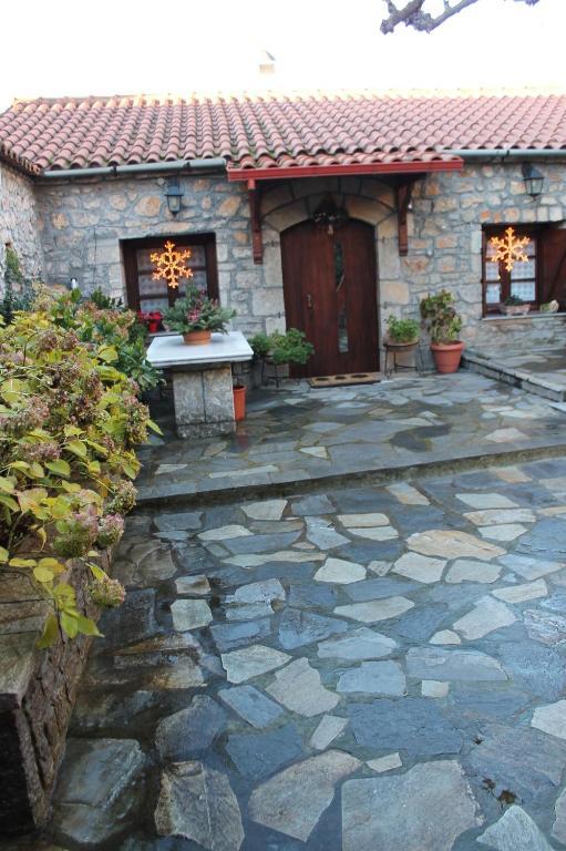 Guesthouse Karahalios Polidrosos Exterior foto