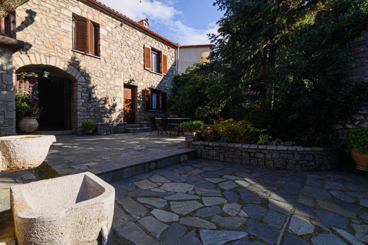 Guesthouse Karahalios Polidrosos Exterior foto